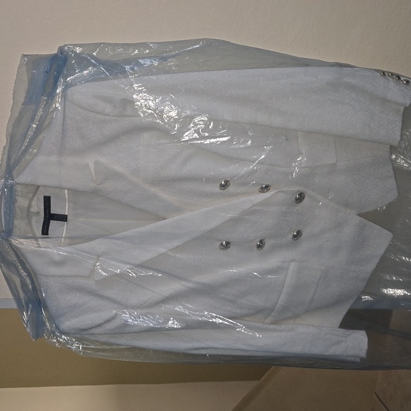 White House Black Market Jackets & Blazers - WHBM White Blazer